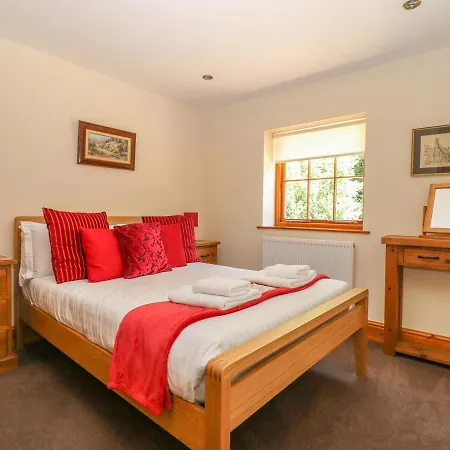 Holiday home The Granary