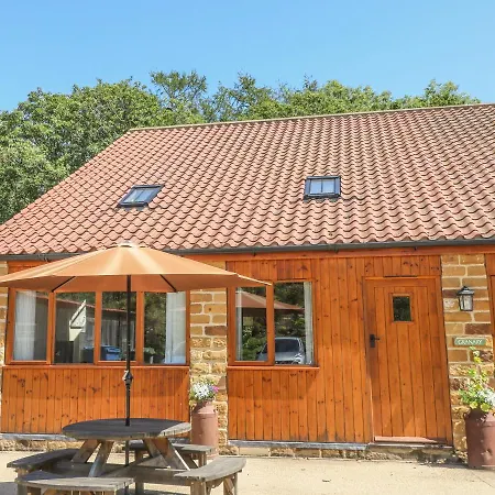 Holiday home The Granary